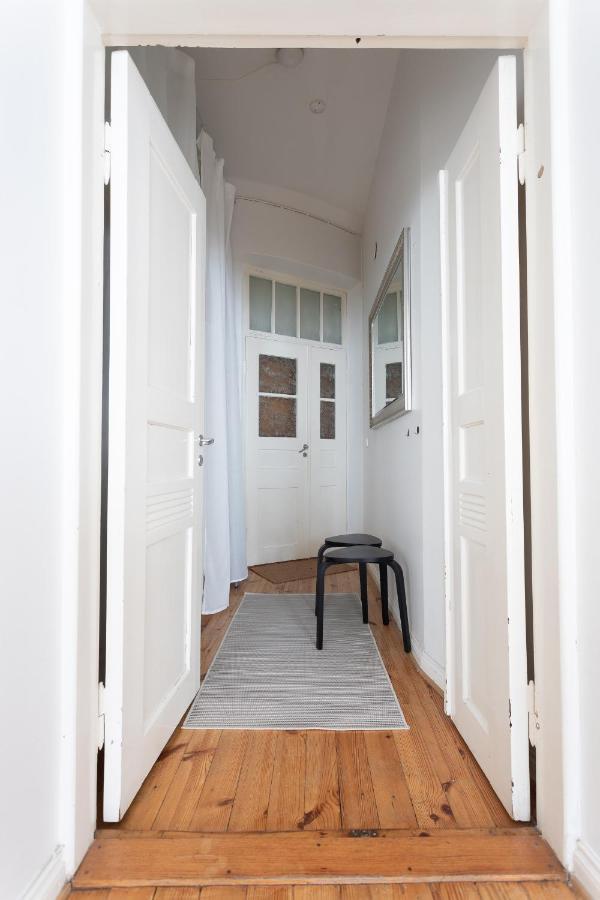 Idyllinen Valoisa Huoneisto Ullanlinnassa. Helsínquia Exterior foto